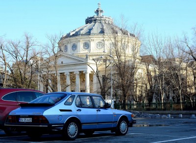 Bucharest Cars 900 Turbo.jpg